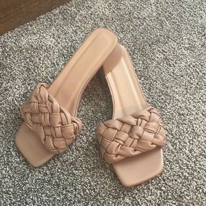 Nude miles, low heel